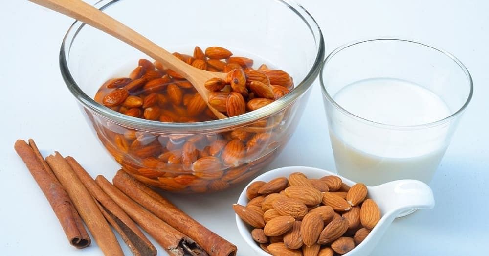 15 Soaked Almond Benefits Science Backed | Bodywise