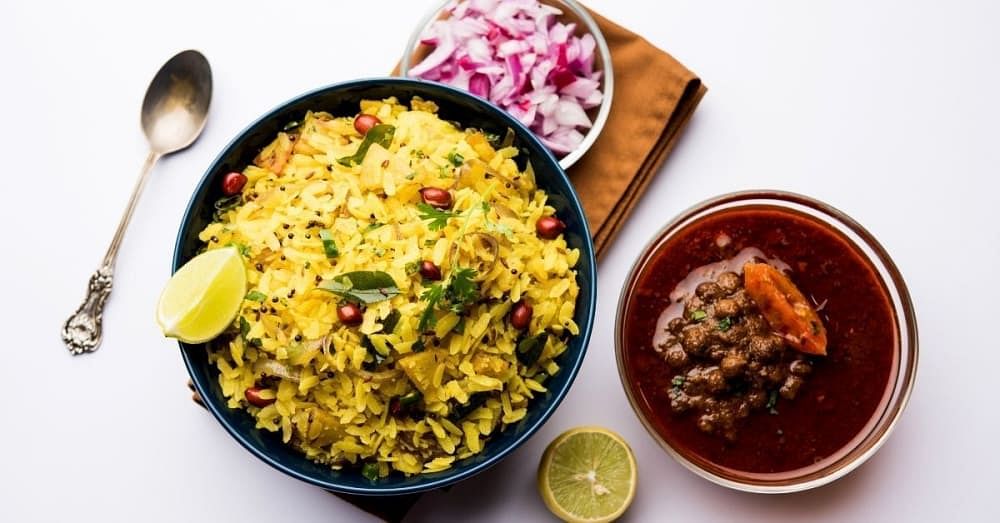How Many Calories in 1 Plate of Poha? Is Poha Good for Weight Loss?
