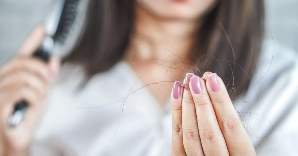 महिलाओं में बाल झड़ने के कारण | Causes of Hair Loss in Women in Hindi