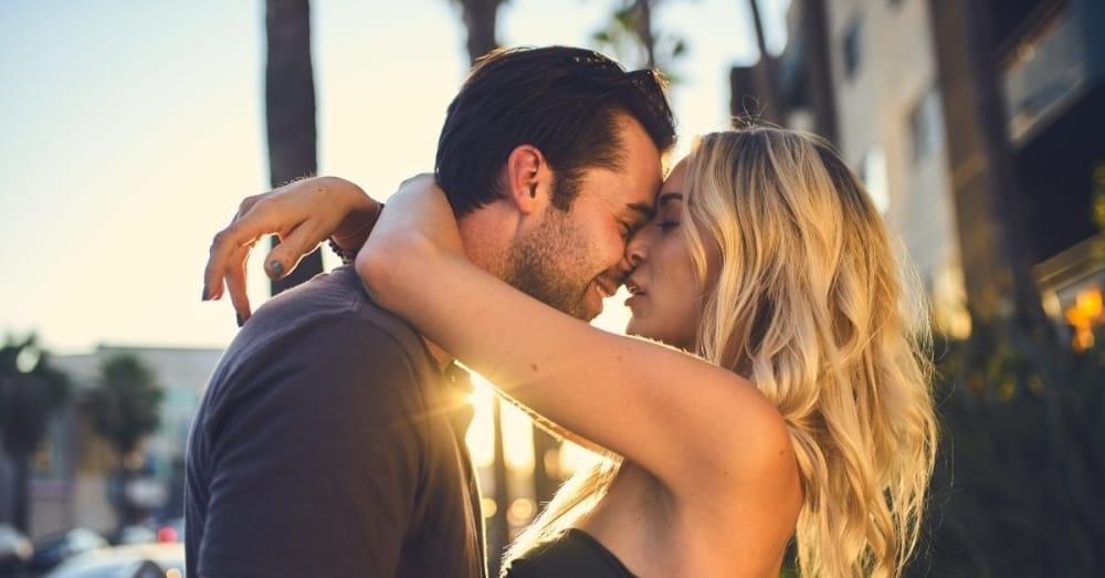 18 Research-Backed Benefits of Kissing That Will Blow Your Mind photo